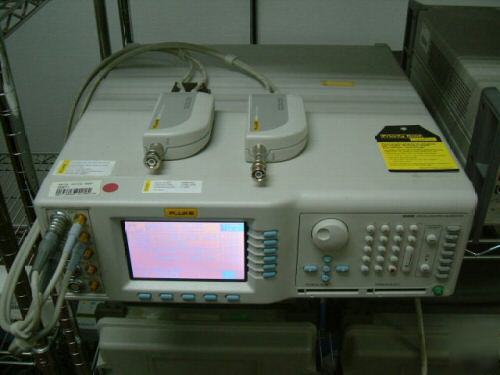 Fluke 9500B - 3200 oscilloscope calibrator workstation