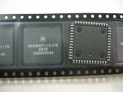 5PCS p/n MC68HCP11E1FN ; integrated circuit, mfg:mot