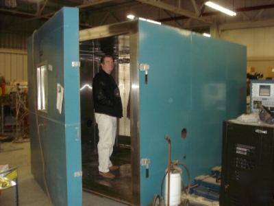 Webber walk in test chamber 120C to -40C