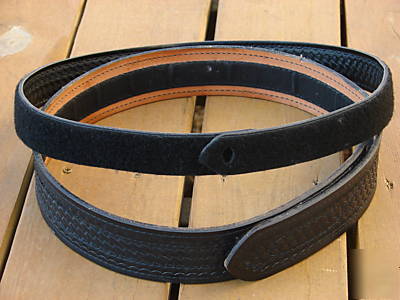 Safariland duty belt model 94/99 buckleless basketweave