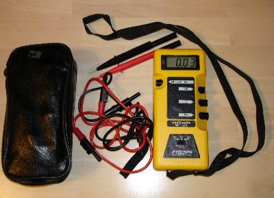 Multi-volt mg-251 electronic megger w/leads and case 