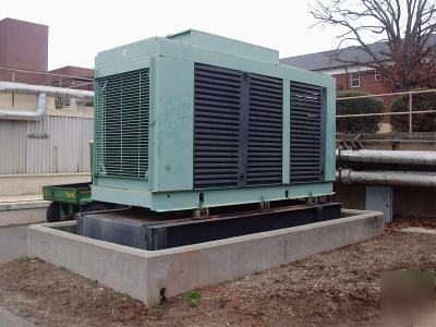 400 kw onan generator set KTA19 df outside encl. diesel