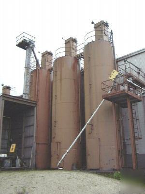 Used 2200 cubic foot silos with skirts 2431 2432
