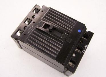 Ge tef circuit breaker TEF134020 3POLE 20AMP