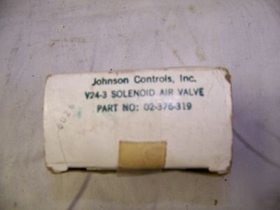 New johnson controls V24-3 solenoid air valve 