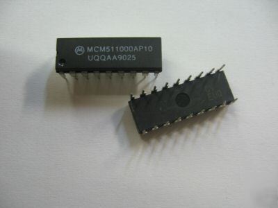 7PCS p/n MCM511000AP10 ; integrated circuit