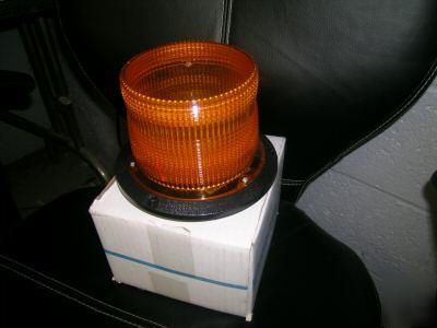 Wheelock dc-max-a industrial strobe amber lens