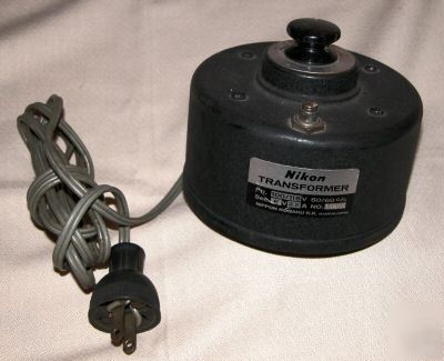 Vintage nikon variable transformer - 6 volt - 2.5A