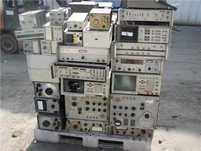 Lot of 42 hp spectrum analyzer plus more hp test equip