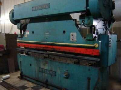 Wysong 90 ton x 10' press brake 