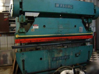 Wysong 90 ton x 10' press brake 