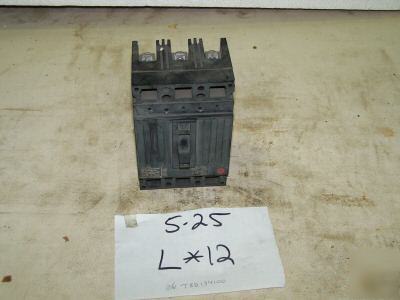 1 g.e. 3 pole circuit breaker p/n: TED134100 used