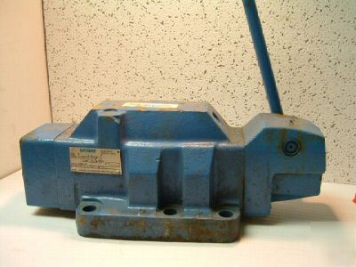 Vickers directional control valve DG17S4 102R1