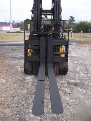 Caterpillar 12,000 pound capacity forklift