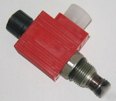 Parker sandwich flow control valve DF102C5M 5GPM 24VDC