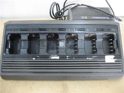 Motorola radius P200,HT600,MT1000 6 unit radio charger 