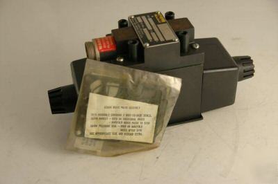 New - surplus parker B3W2DNY055-14 - check valve see