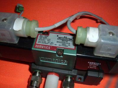 Numatics solenoid valve 082SS53A4 24VDC 081SS5004 