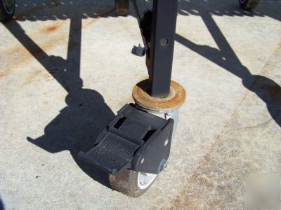 Best flex 200 skate wheel gravity conveyor