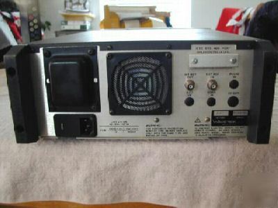 Wavetek 2407 .01-550 mhz synthesized signal generator 