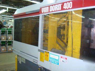 1989 van dorn 400TON plastic injection molding machine 