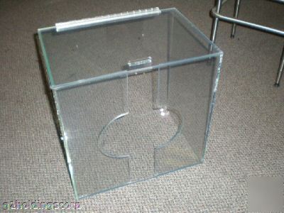 Tdi international acrylic cleanroon shoecover dispenser