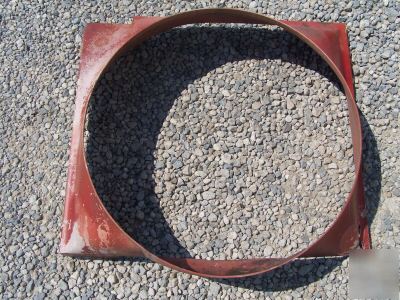 Fan shroud for ih international 715 combine