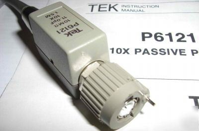 Tektronix P6121 oscilloscope probes (lot of 2) 
