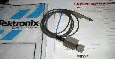 Tektronix P6121 oscilloscope probes (lot of 2) 