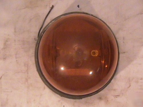 Emergency vehicle amber warning light j.w. speaker