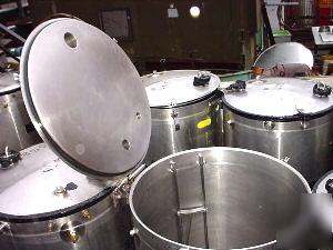 100 gal stainless steel jacketed tank w/ skid jl mercer