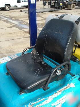 Komatsu FG30SHT-12 warehous forklift 6000LB