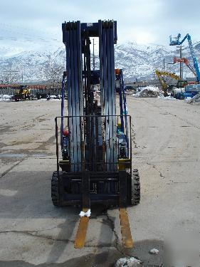 Komatsu FG30SHT-12 warehous forklift 6000LB