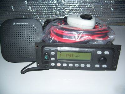 Motorola mcs 2000 uhf radio flashport mic/speaker 