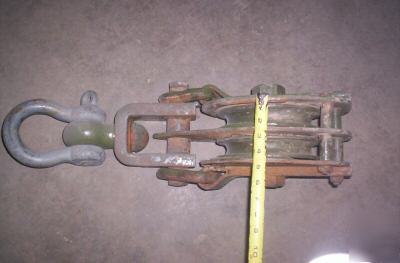 Heavy duty snatch block two line