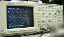 Tektronix tds 540 TDS540 digital oscilloscope, w/cert