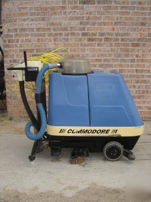 Windsor commodore floor extractor