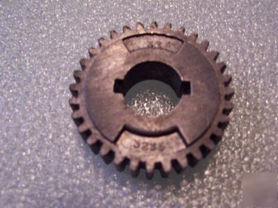 Craftsman 109 metal lathe gear no. 3235 / 32