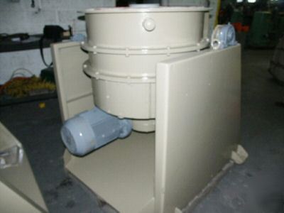 Harper vibratory finisher, 3 cu.ft, 28