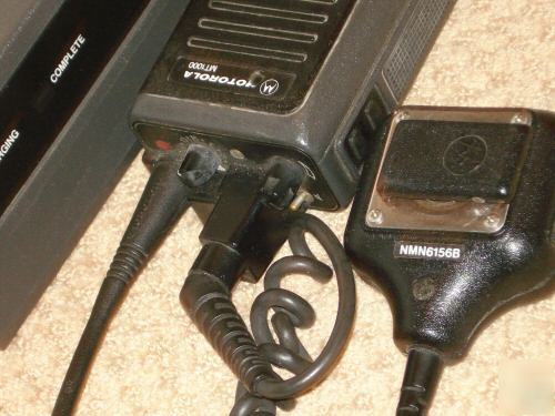 Motorola 2 way radio MT1000 w. charging base&microphone