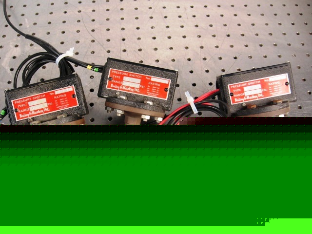 A37144 (3) bailey & mackey type 108 pressure switches