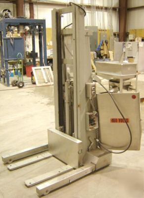 Used crown electric power lift stacker 15BT-110 (5100)