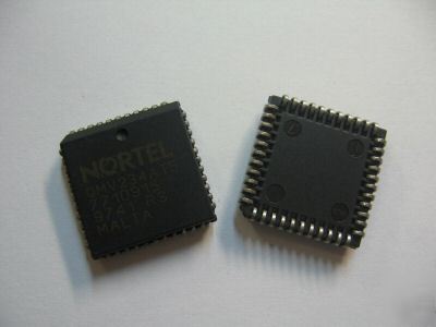 2PCS p/n QMV234AT5 ; integrated circuit