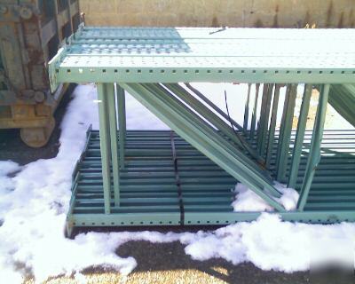 Usp teardrop pallet racking uprights used heavy duty