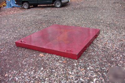 Aluminum diamond plate truck cap