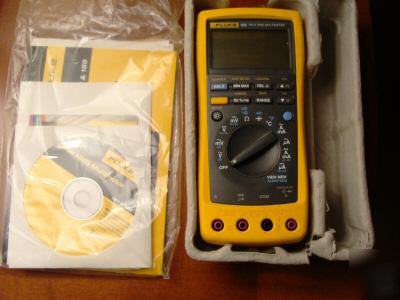 Fluke 189 true-rms multimeter