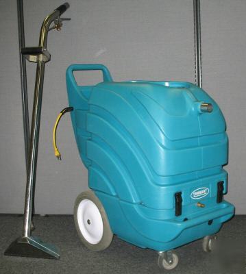 Carpet cleaner tennant 15 gal extractor 250PSI - mint