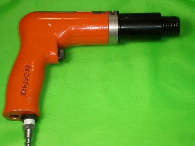 New almost brand apt deutsch recoil-less rivet gun 4X