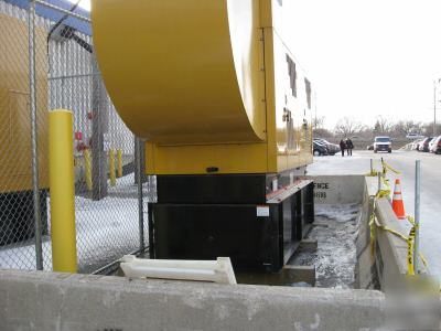 300 kw caterpillar generator set 3406 outside diesel