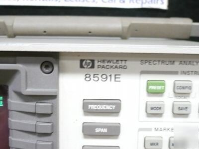 Hp 8591E spectrum analyzer 1.8GHZ tracking gen / hpib
